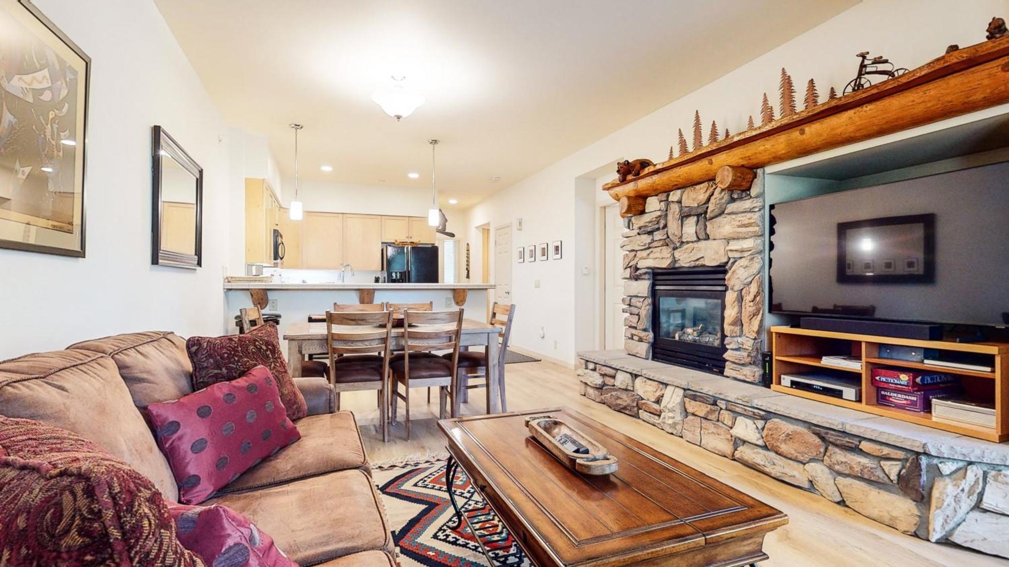 Mammoth Green 118 Located On Sierra Star Golf Course, Private Patio, Summer Pool Condo 马姆莫斯湖 外观 照片